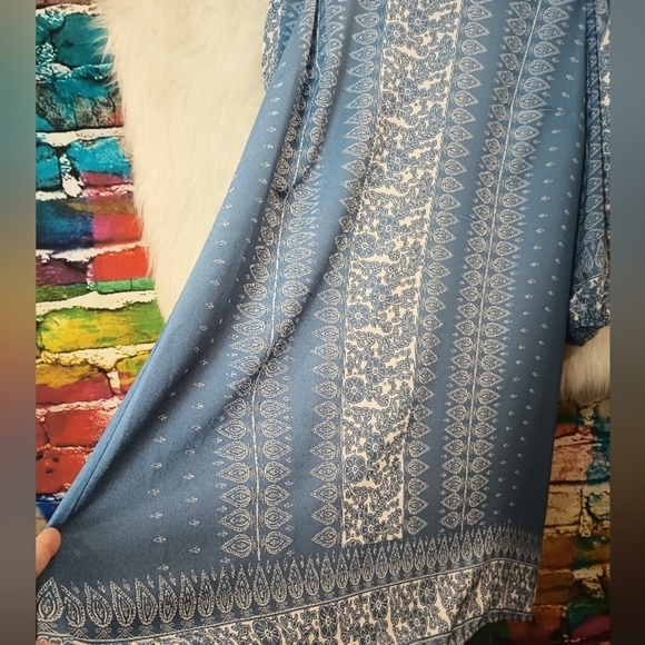 Luxology Blue and White Cold Shoulder Long Sleeve Lined Dress Size 8 - Picture 8 of 14